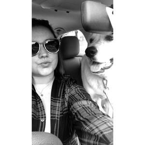 Meet your Posher, Olivia